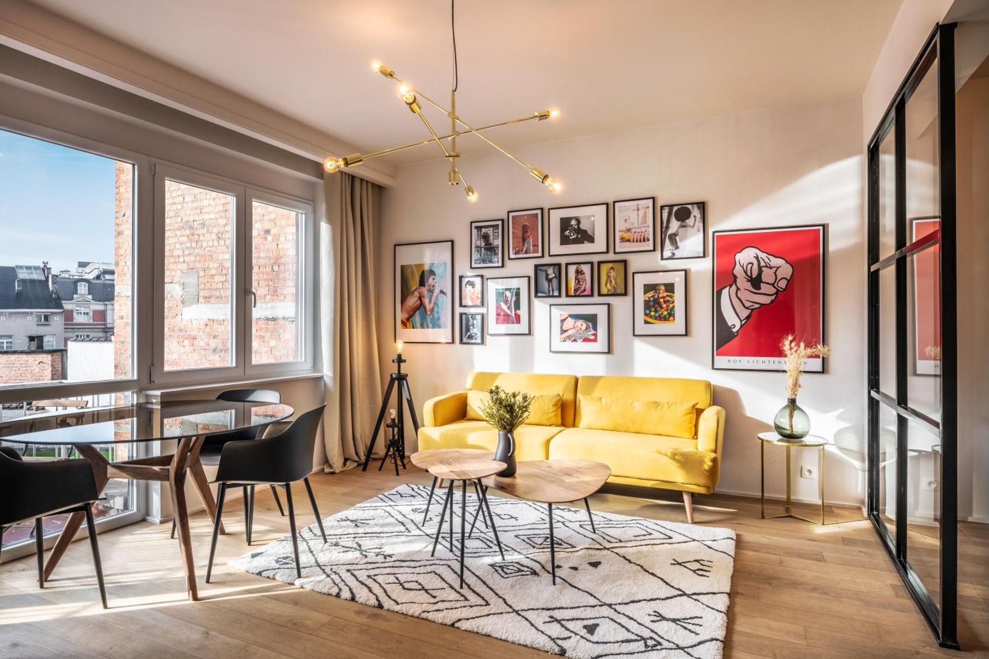 Mini Loft 1 Bedroom 2 Steps From Av Louise Brussels Exterior photo